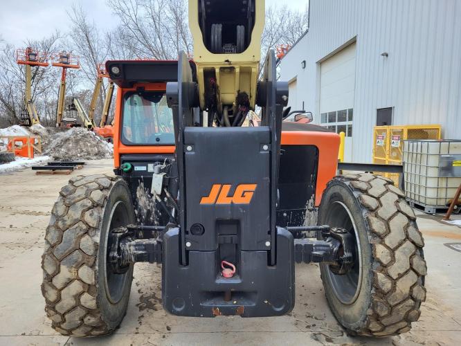 JLG 742