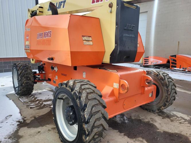 JLG 800AJ