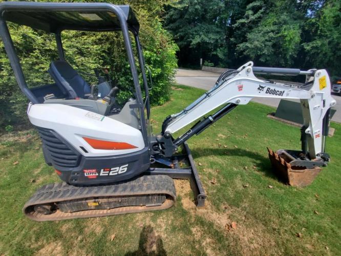 BOBCAT E26