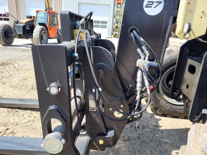 JLG 2733