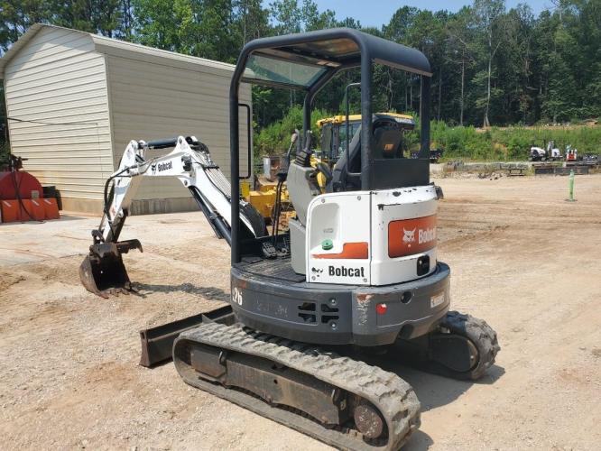 BOBCAT E26