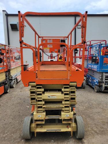 JLG 3246ES