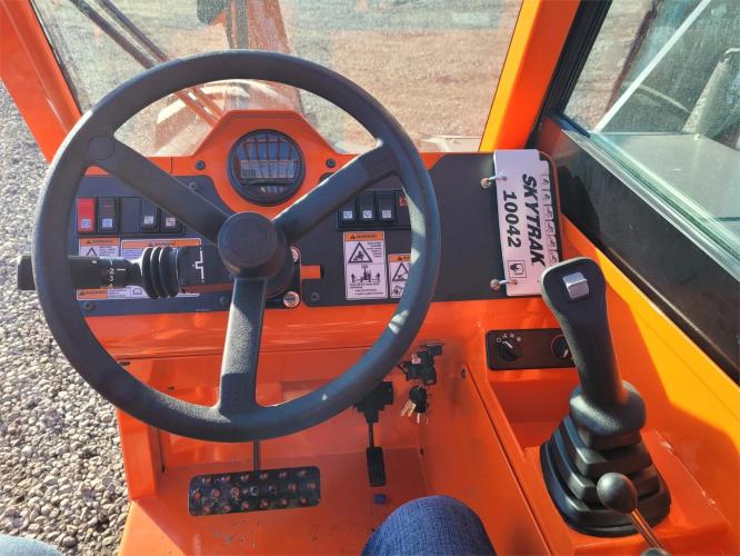 SKY TRAK 10042