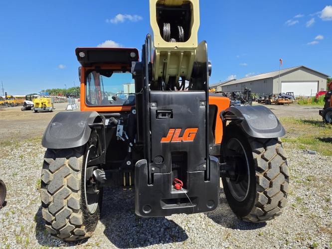 JLG 742