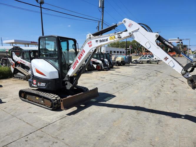 BOBCAT E35