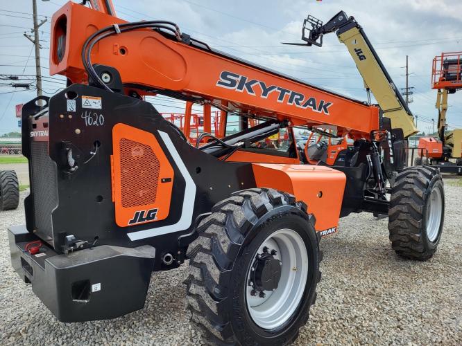 SKY TRAK 8042