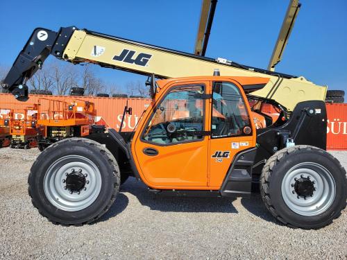 2025 JLG 742