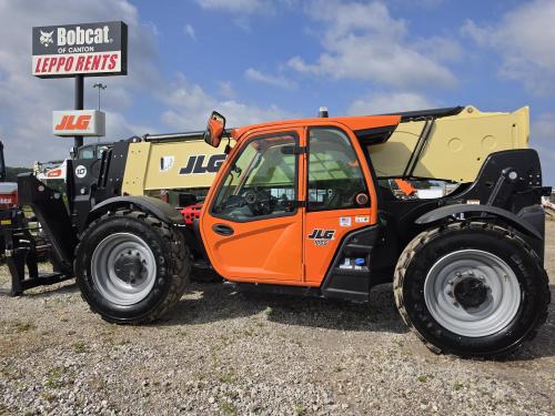2026 JLG 1055