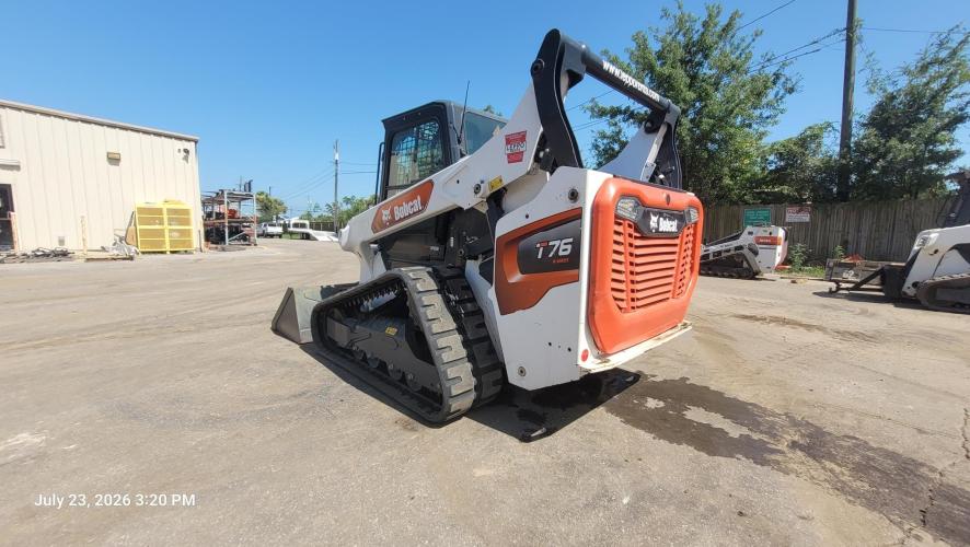 BOBCAT T76