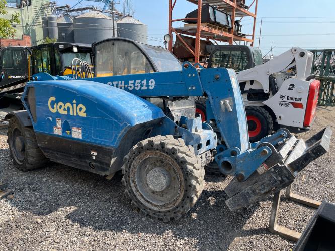 Genie GTH-5519 Telehandler