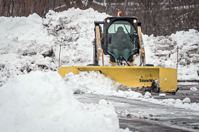 QuattroPlow (6,000-10,000 LBS)