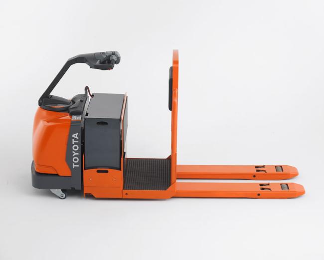 Center-Controlled Rider Pallet Jack (6,000-8,000 LBS)
