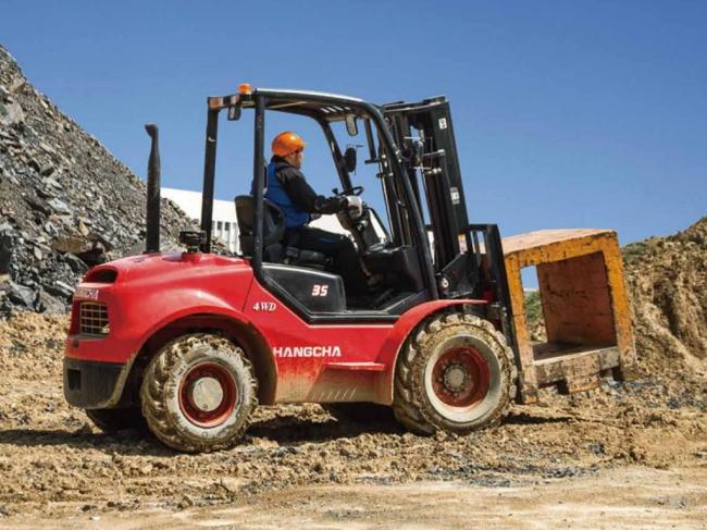 4-Wheel Drive Rough Terrain (5,000-7,000 LBS)