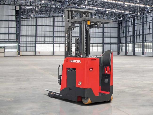 Electric Pantograph Reach Truck (3,000-4,500 LBS)