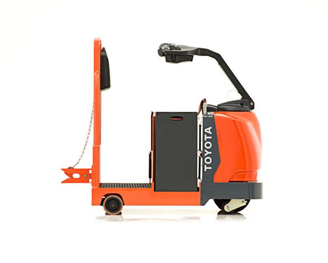 Core Tow Tractor (10,000 LBS)