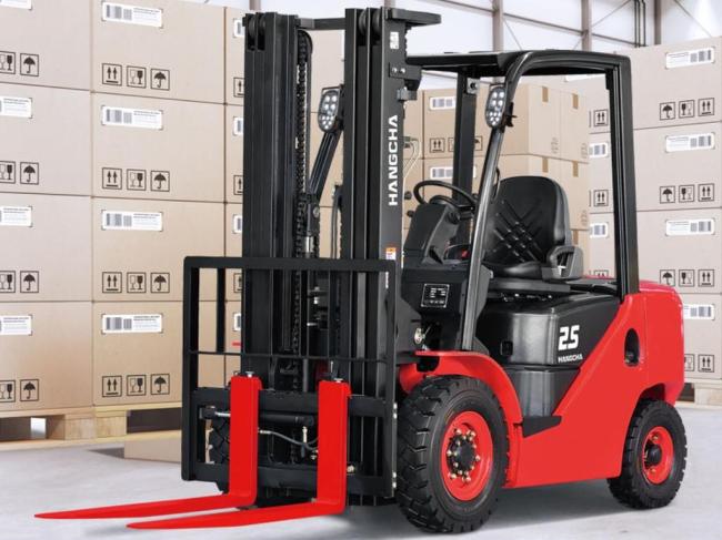 IC Pneumatic Forklift (3,000-7,000 LBS)