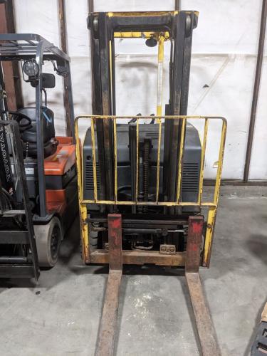 Hyster E40HSD Stand Up Dock Stocker