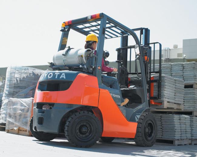 Core IC Pneumatic (3,000-6,500 LBS)
