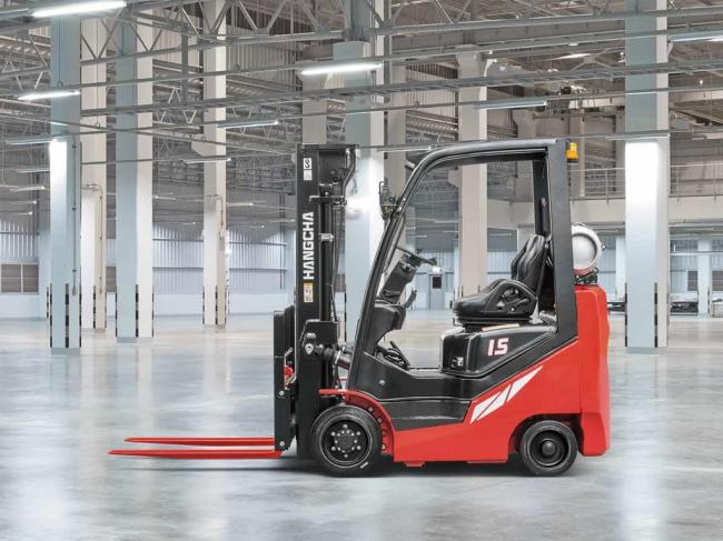 IC Cushion Forklift (3,000-6,500 LBS)