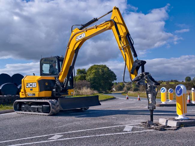 100C-2 Compact Excavator