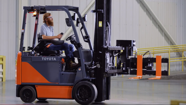 Core Electric Turret Forklift (2,500 LBS)