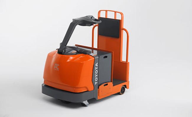 Core Tow Tractor