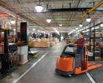 Center-Controlled Rider Pallet Jack
