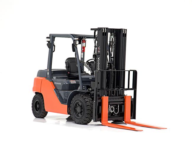 Mid IC Pneumatic Forklift