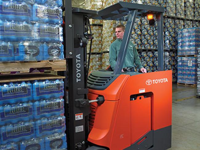 Stand-Up Rider Forklift