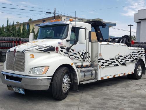2010 KENWORTH T370