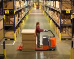 Center-Controlled Rider Pallet Jack