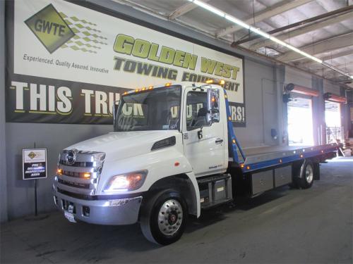 2017 HINO 258ALP