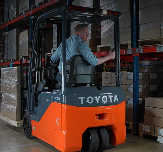 3-Wheel Electric Forklift