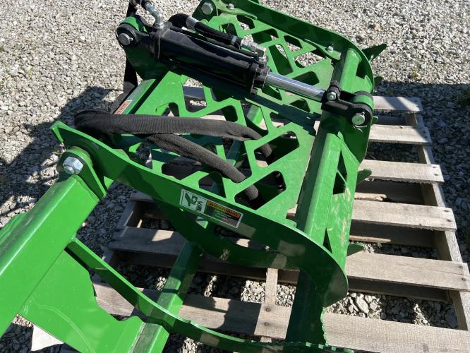 John Deere 1025R