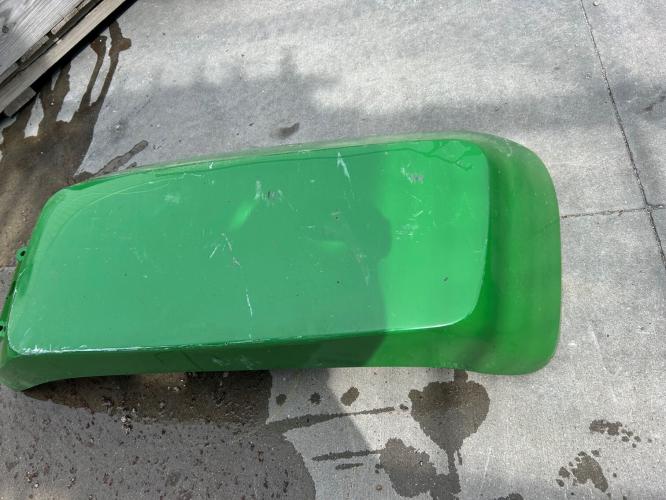 John Deere R242000 RH FENDER