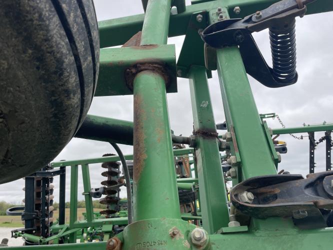John Deere 726