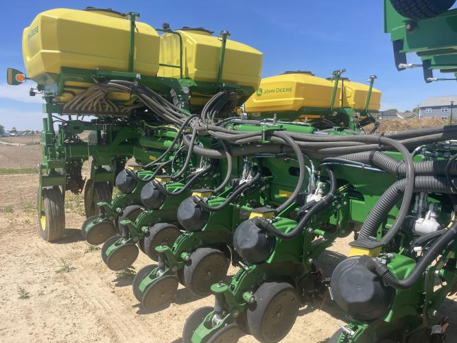John Deere 1775NT
