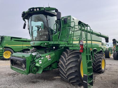 2024 John Deere S790