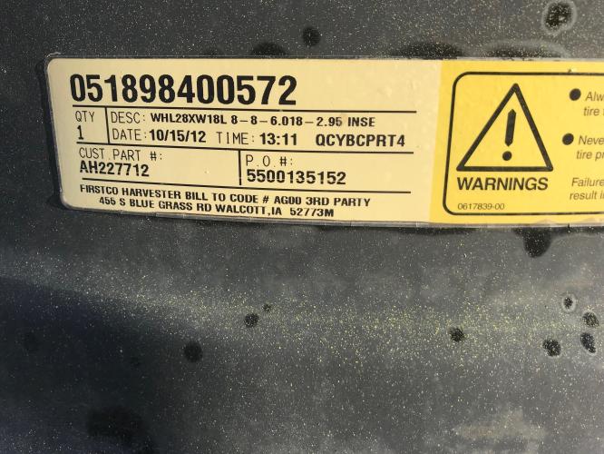 John Deere AH227712 / AXE39061 - 28x18 wheel