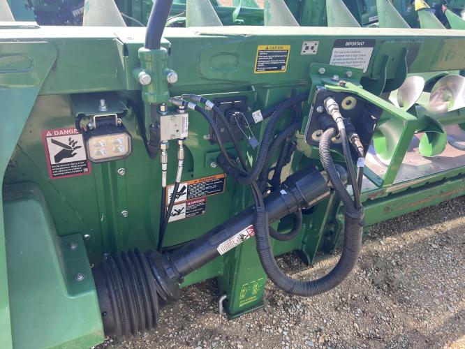 John Deere C6R