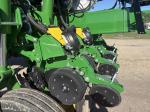 John Deere 1775NT