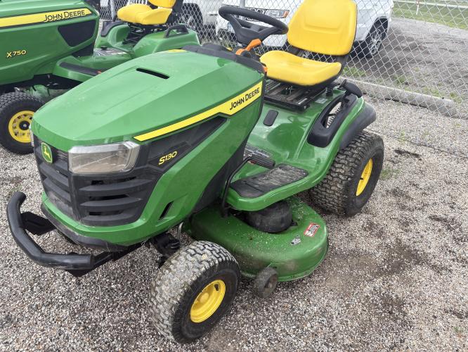 John Deere S130