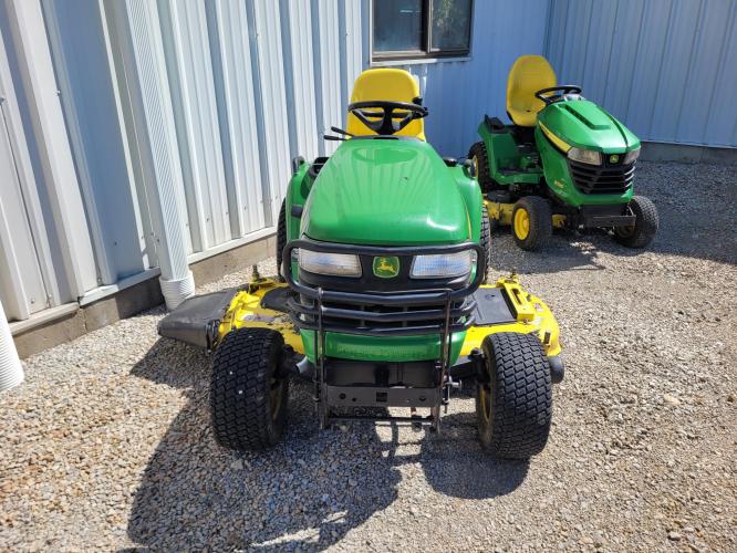 John Deere X720