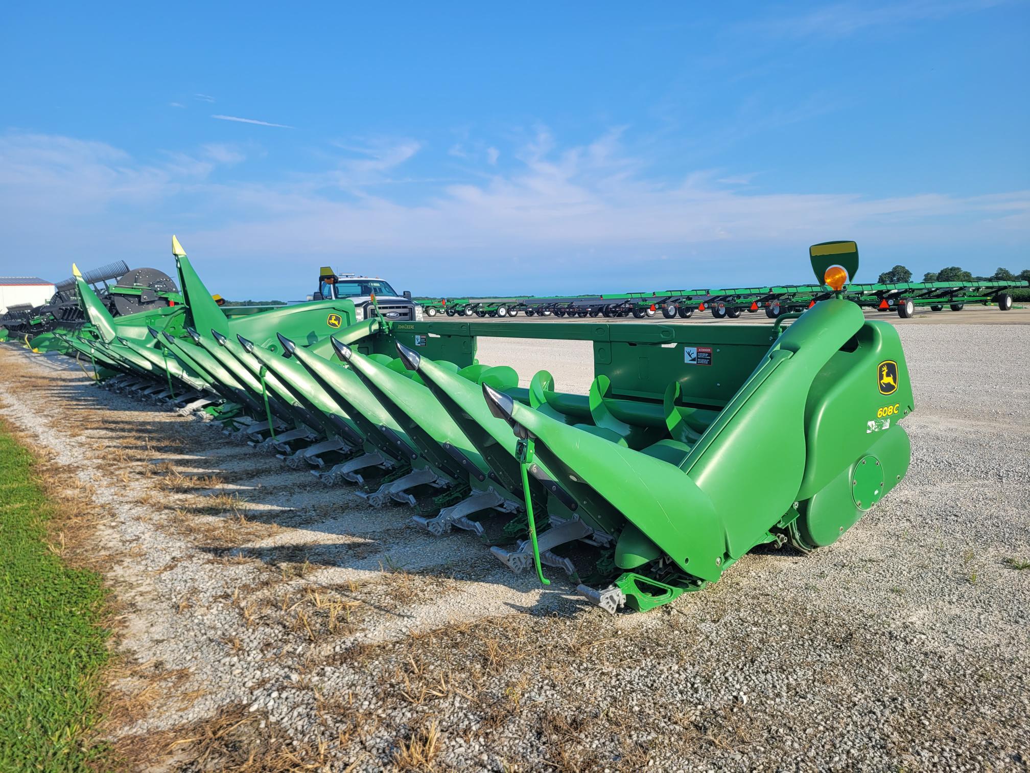 2015 John Deere 608C
