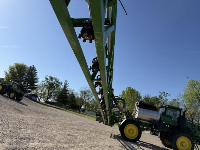 John Deere 412R