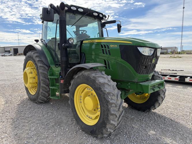 John Deere 6140R