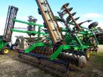 John Deere 2720