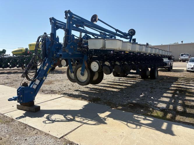 Kinze 3700