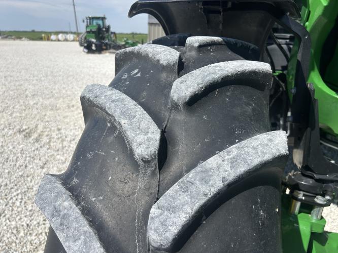 John Deere 6145M