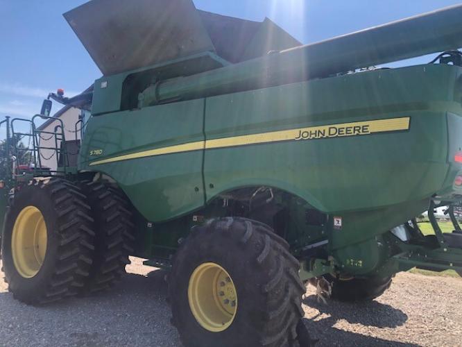 John Deere S780